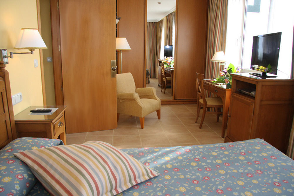Hotel Gudamendi San Sebastián Exteriör bild